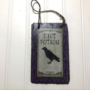 Crow Raven Diet Potion Wall Plaque Decor